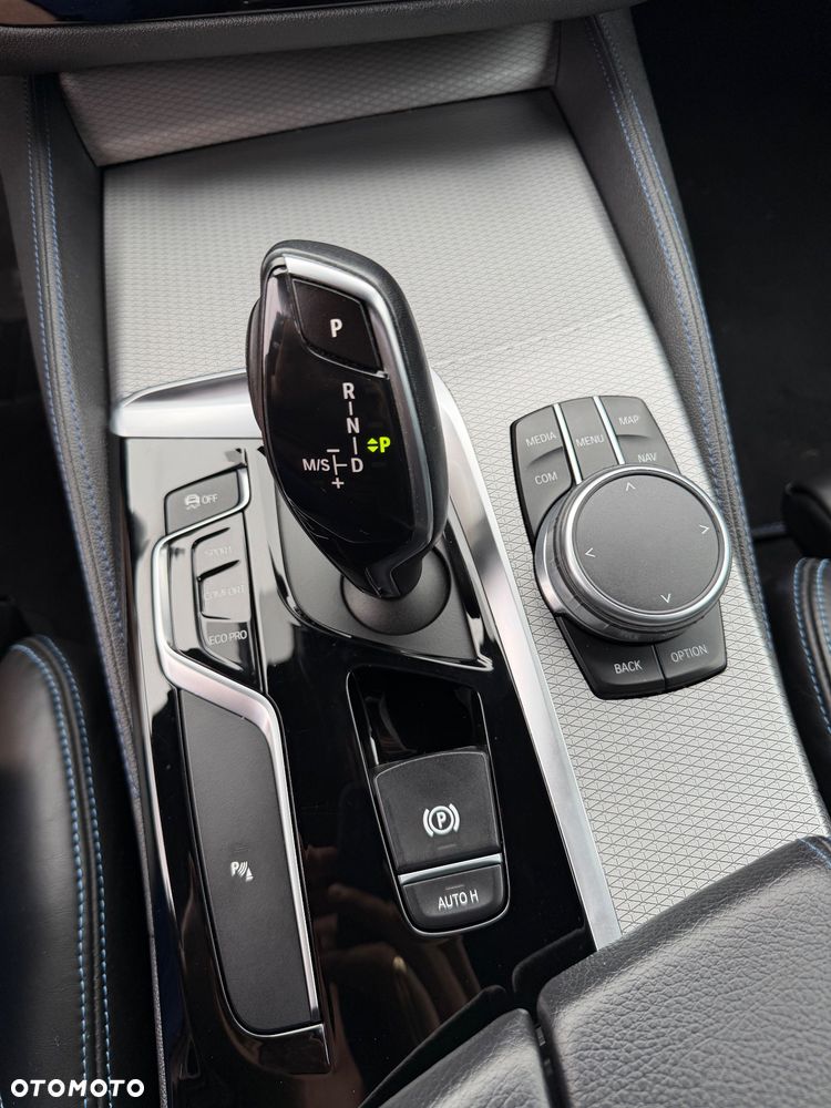 BMW Seria 5 520d xDrive - 20