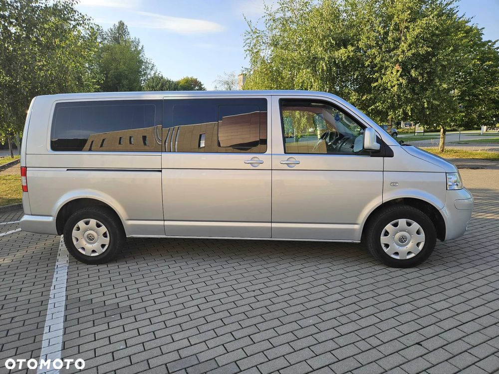 Volkswagen Caravelle - 3