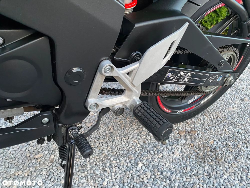 Honda CBR - 27