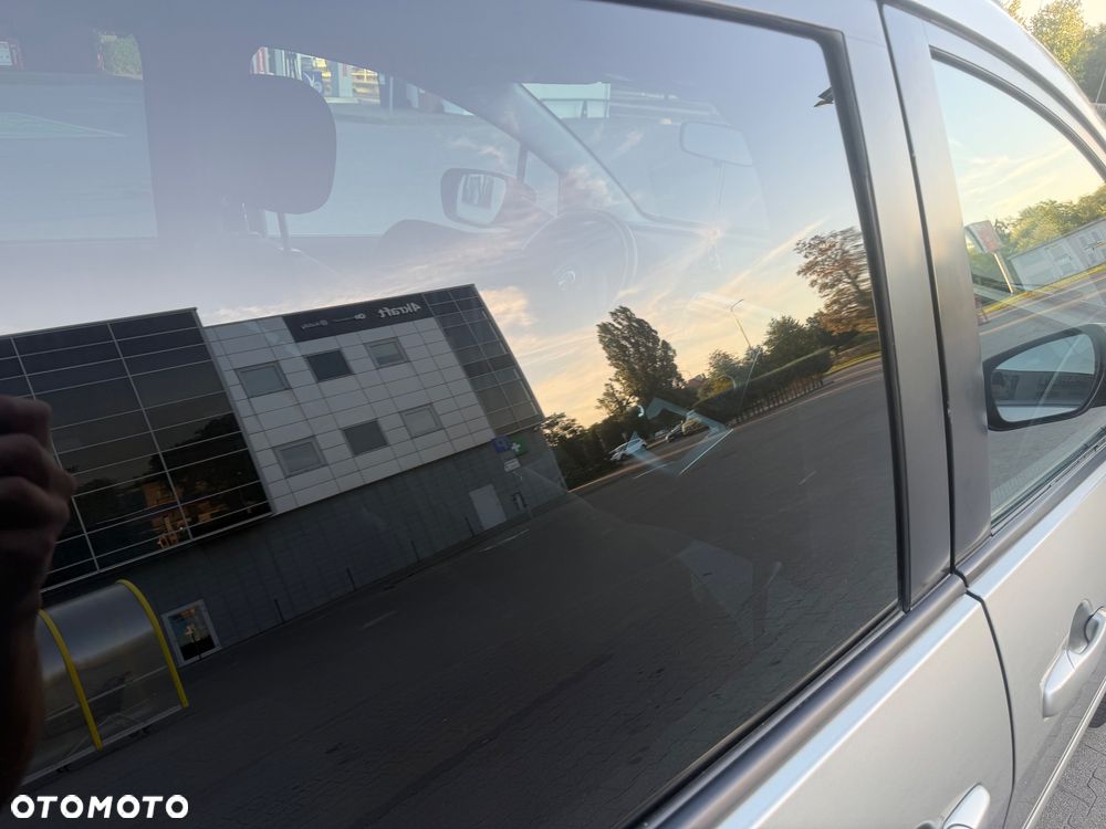 Mazda 5 2.0 Sport - 14