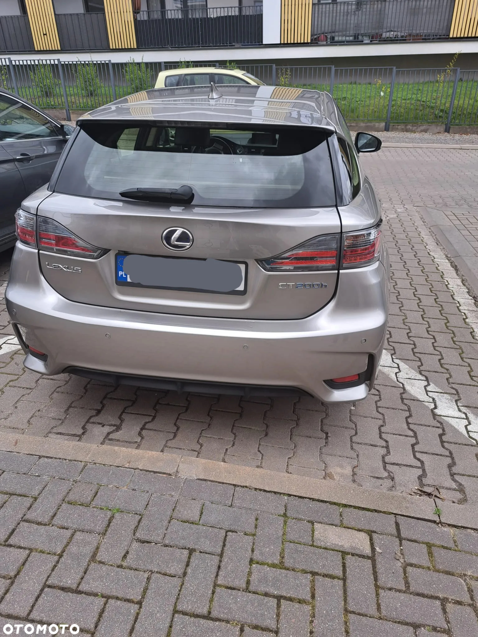 Lexus CT - 4