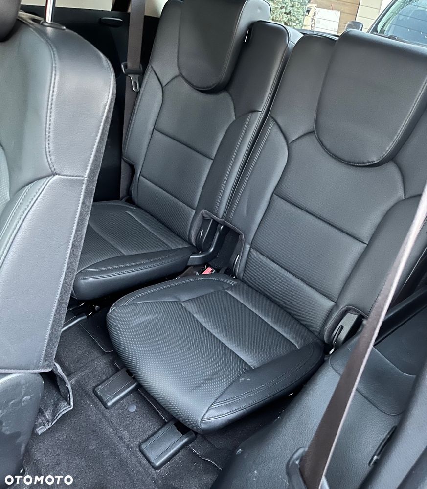 Kia Carens 1.7 CRDi Business Line 7os 7DCT - 9