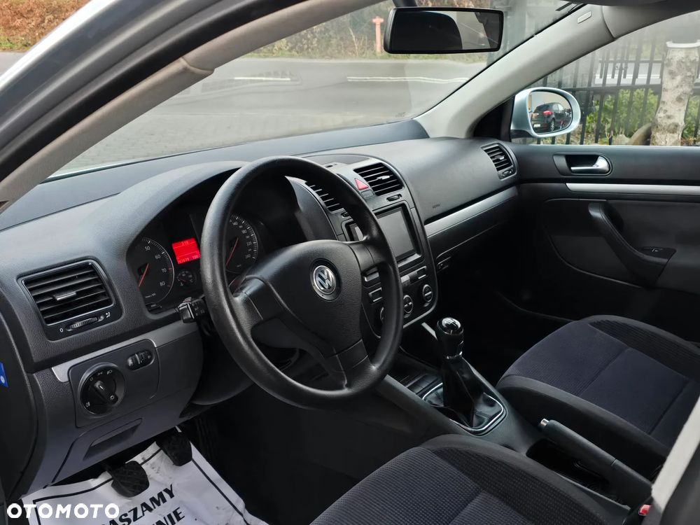 Volkswagen Jetta 1.6 United - 25