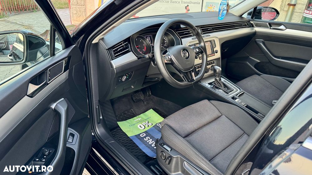 Volkswagen Passat 2.0 TDI DSG Comfortline - 9