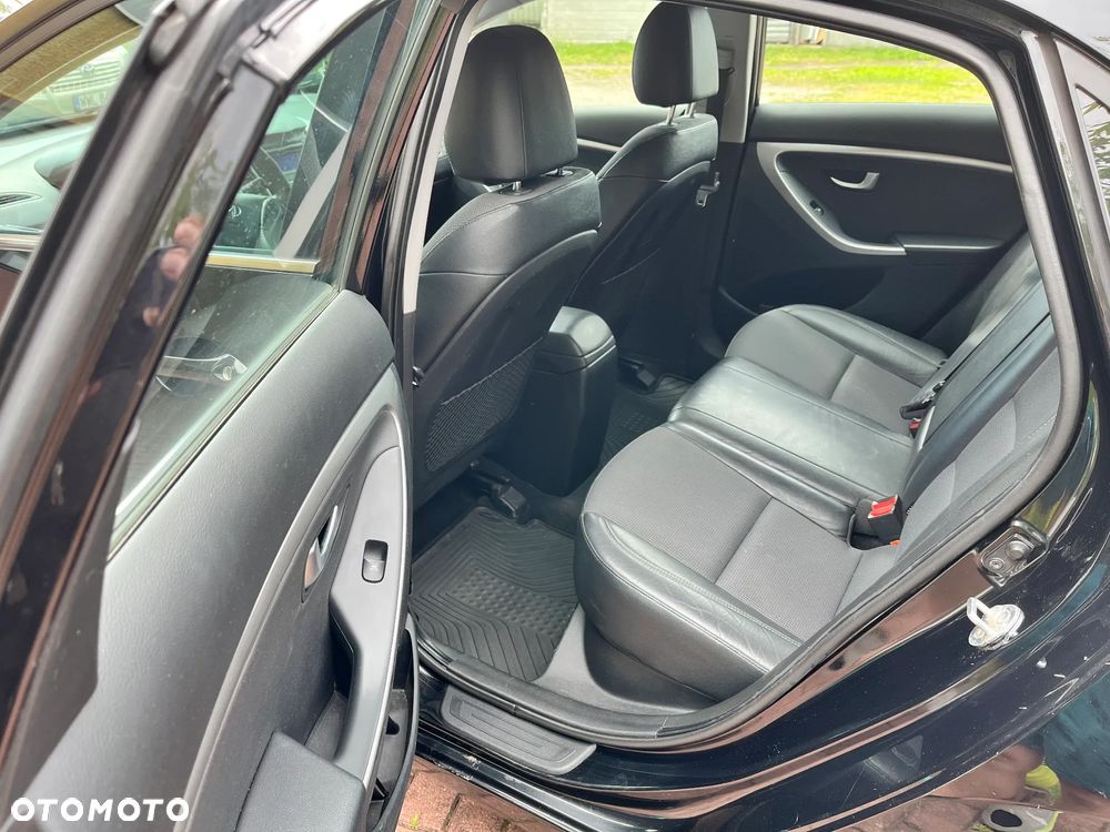 Hyundai i30 1.6 GDI Style - 12
