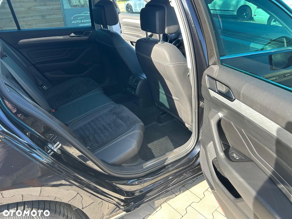 Volkswagen Passat - 26