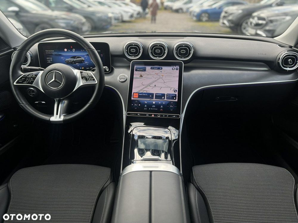 Mercedes-Benz Klasa C 180 mHEV Avantgarde - 17