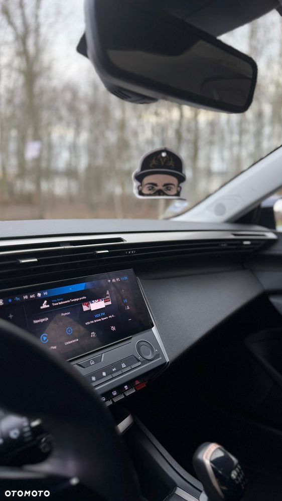 Peugeot 308 - 8