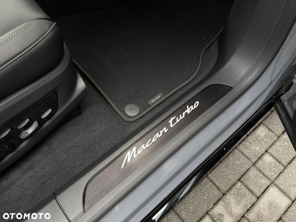 Porsche Macan - 22