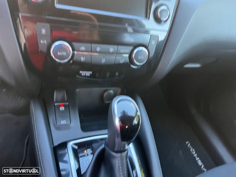 Nissan Qashqai 1.5 dCi Tekna DCT - 22