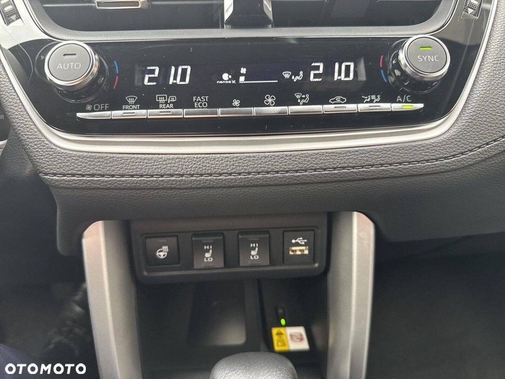 Toyota Corolla Cross 2.0 Hybrid Premiere Edition - 16