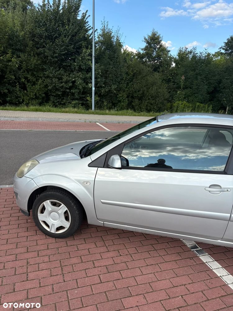 Ford Fiesta 1.3 - 4