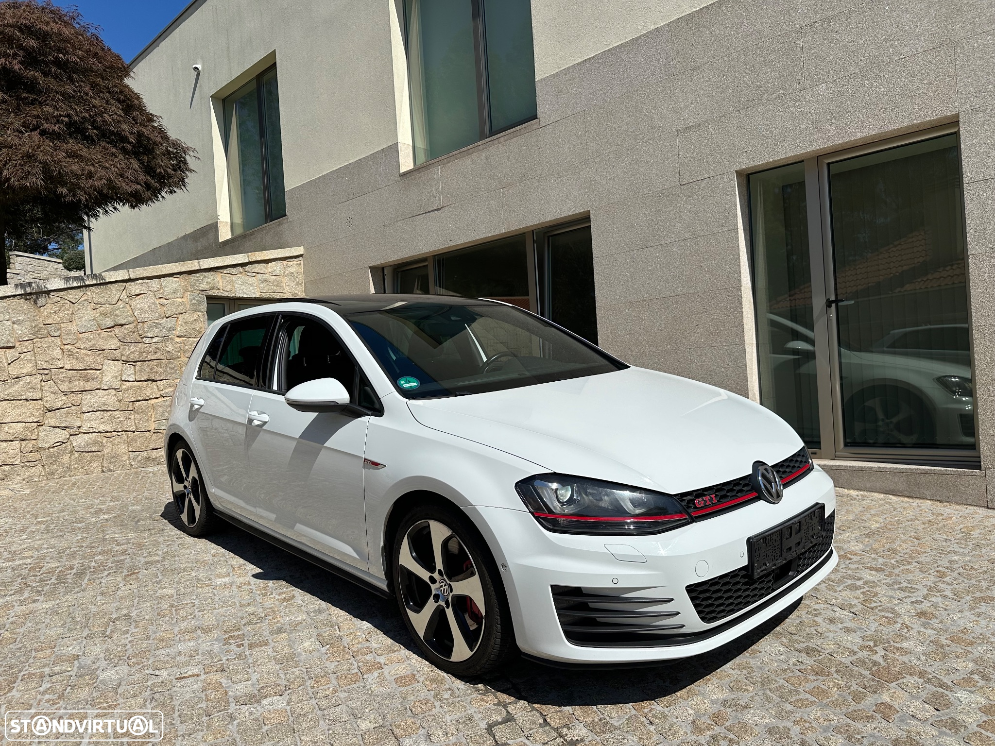 VW Golf 2.0 TSi GTi DSG Performance - 3