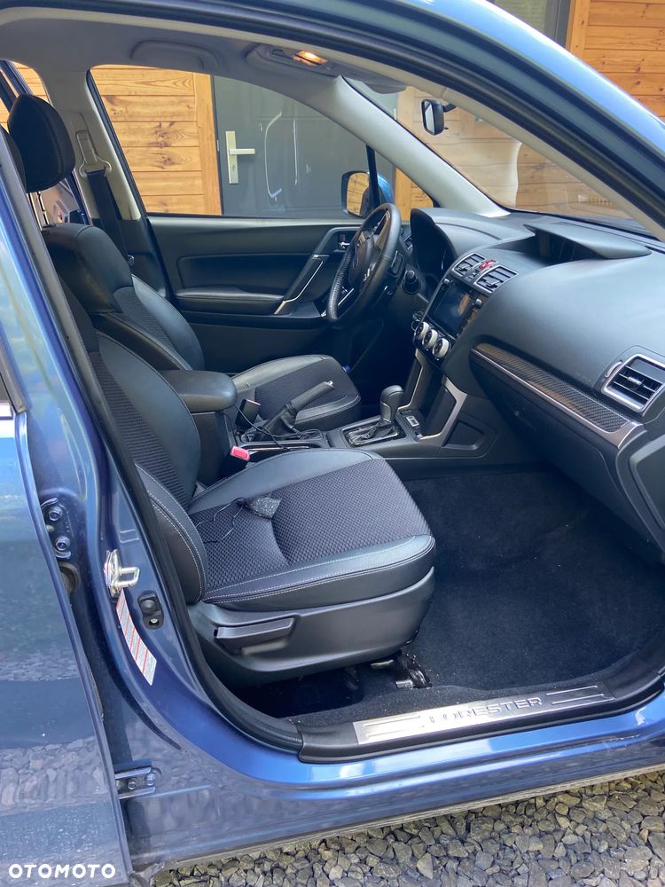 Subaru Forester 2.0 i Exclusive (EyeSight) Lineartronic - 14