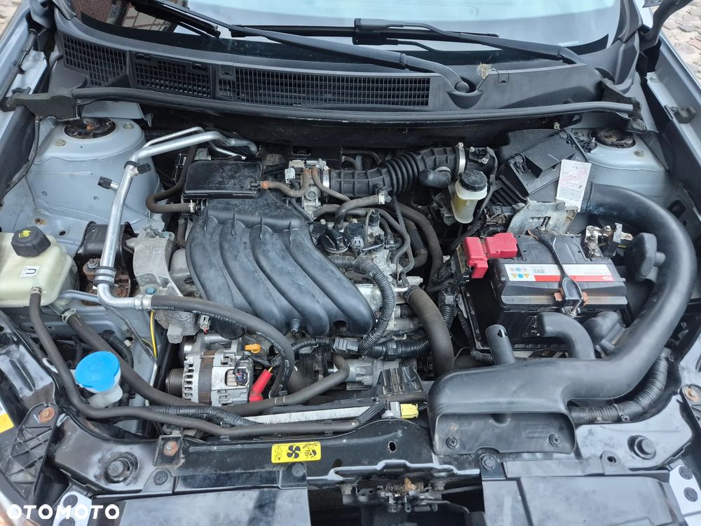 Nissan Qashqai 1.6 visia - 12
