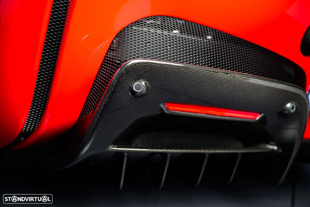 Ferrari SF90 Stradale - 13