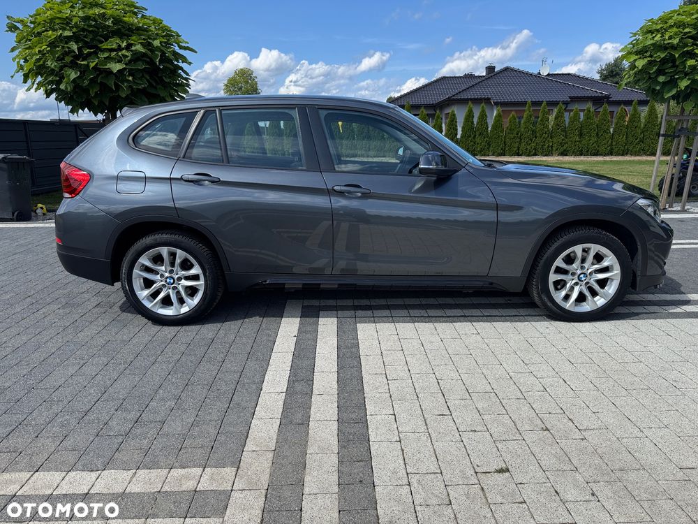 BMW X1 sDrive18d Sport Line - 11