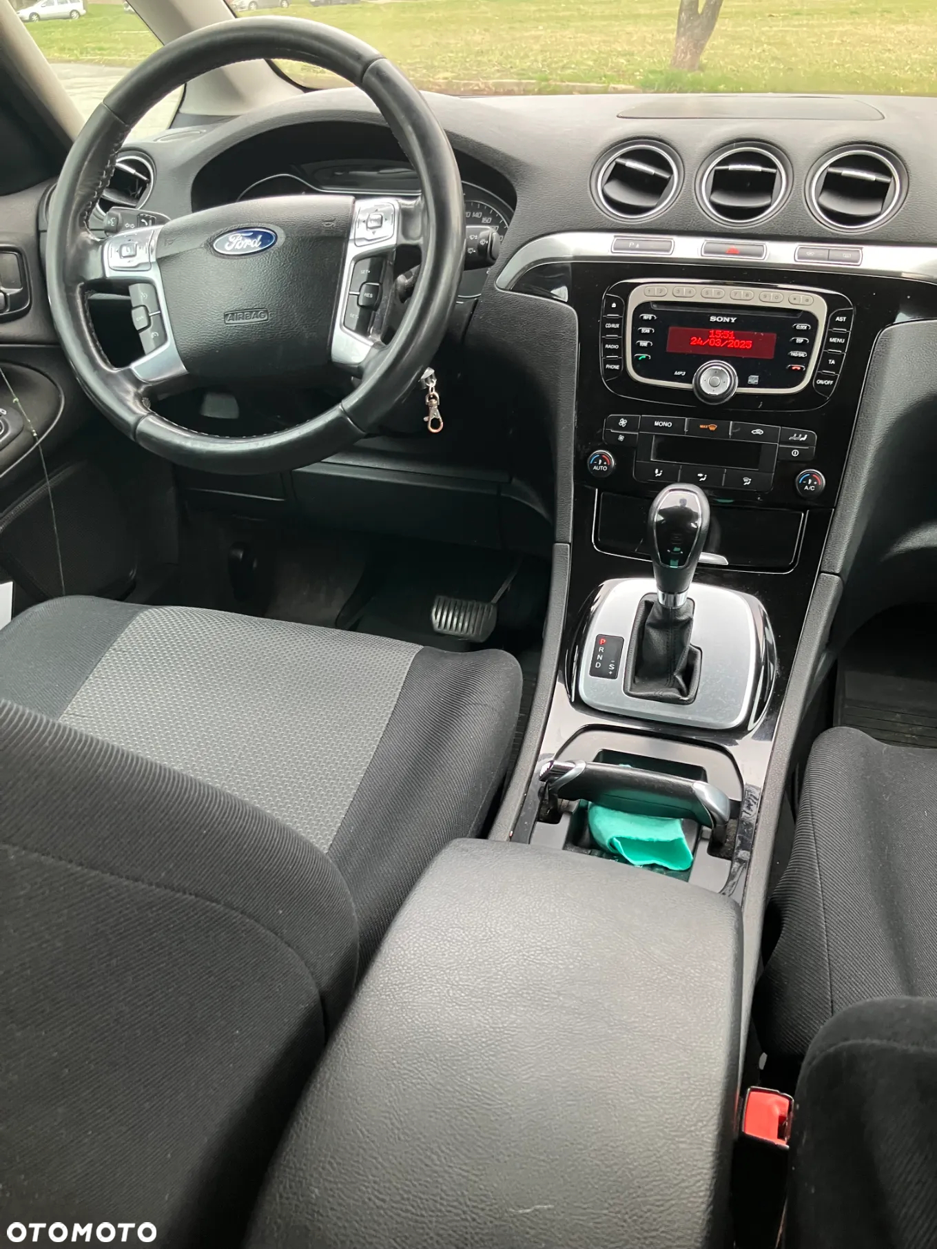 Ford Galaxy - 9