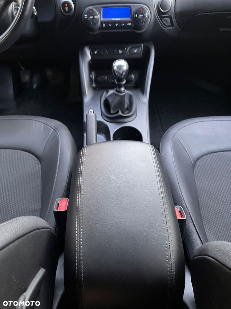 Hyundai ix35 1.6 2WD blue Style - 30