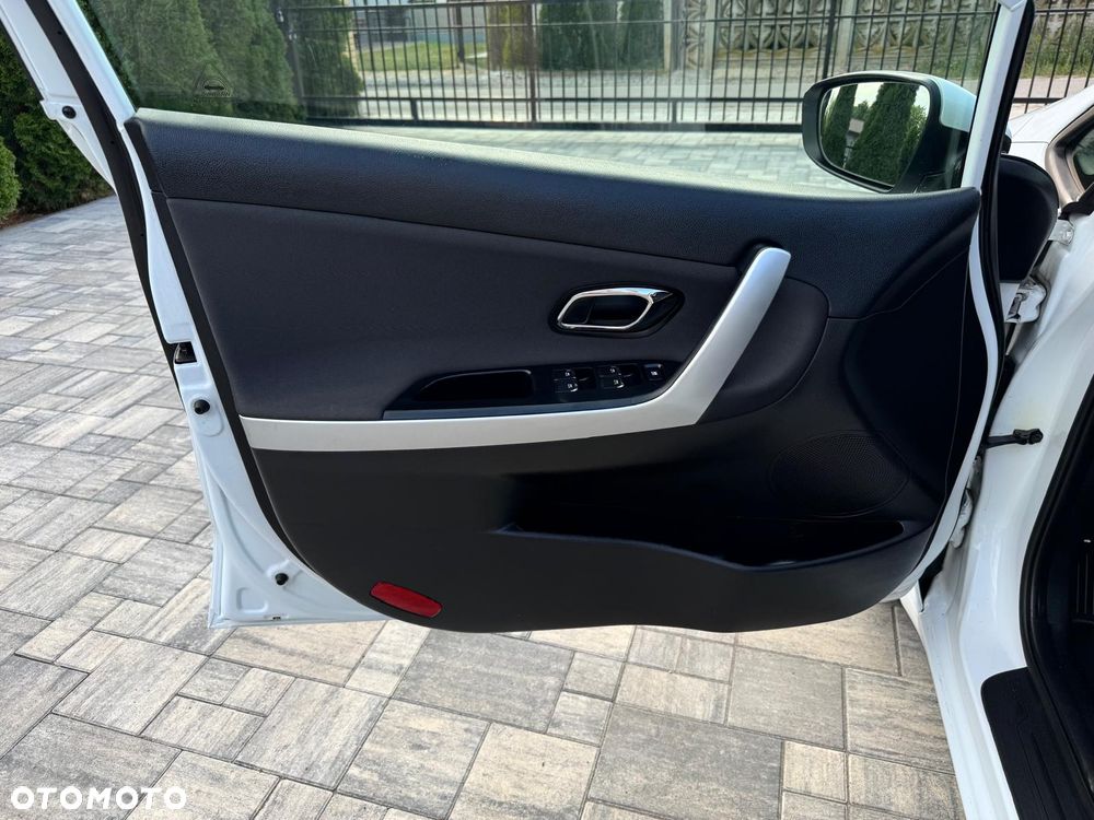 Kia Ceed 1.4 CVVT Dream-Team Edition - 31