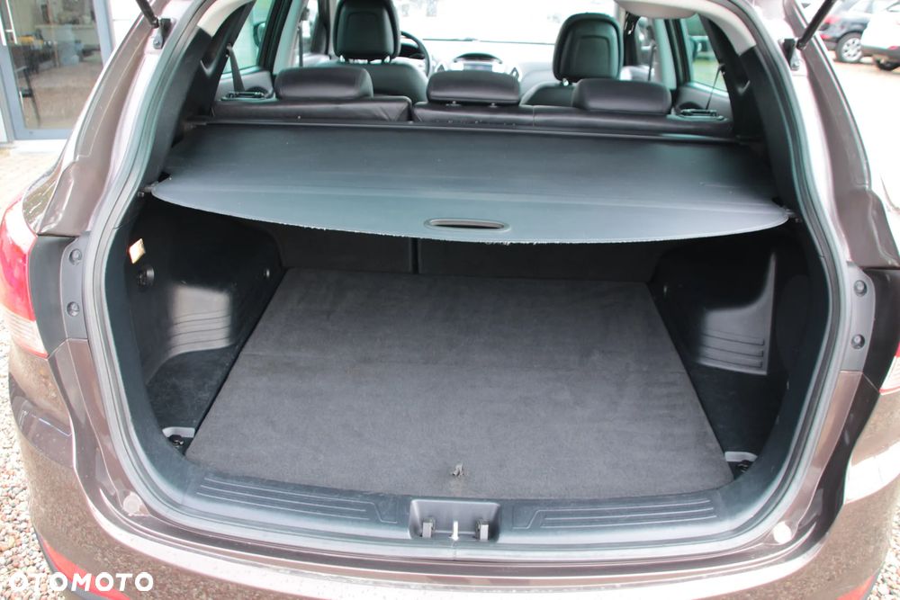 Hyundai ix35 2.0 4WD Style - 19