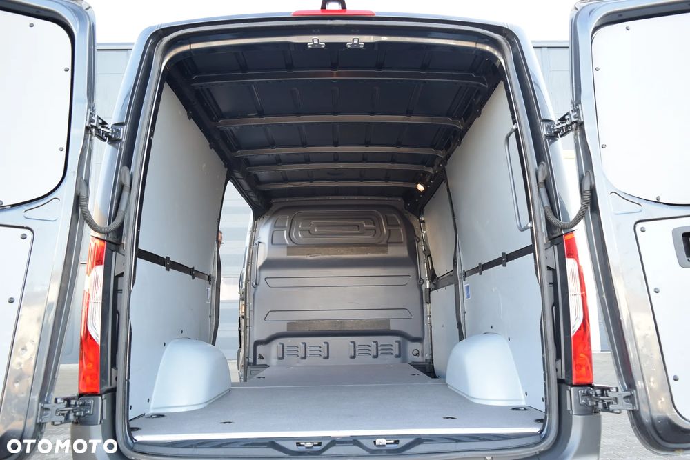 Mercedes-Benz Sprinter 319 V6 3.0 LED*Navi*Distronic*Webasto - 11