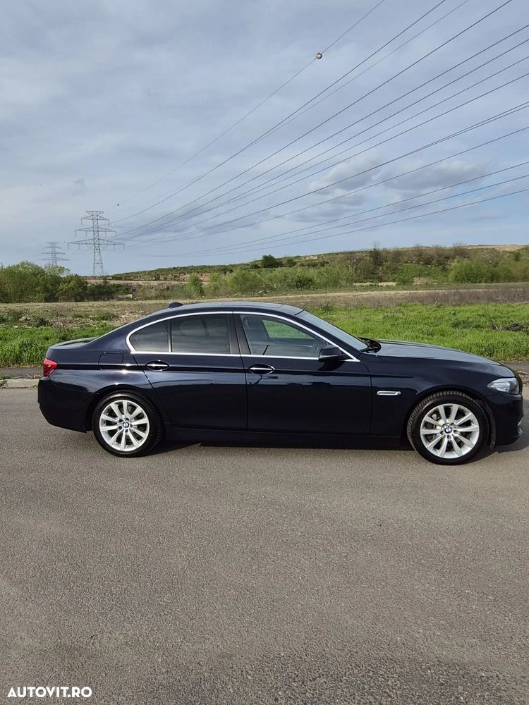BMW Seria 5 525d xDrive AT - 3