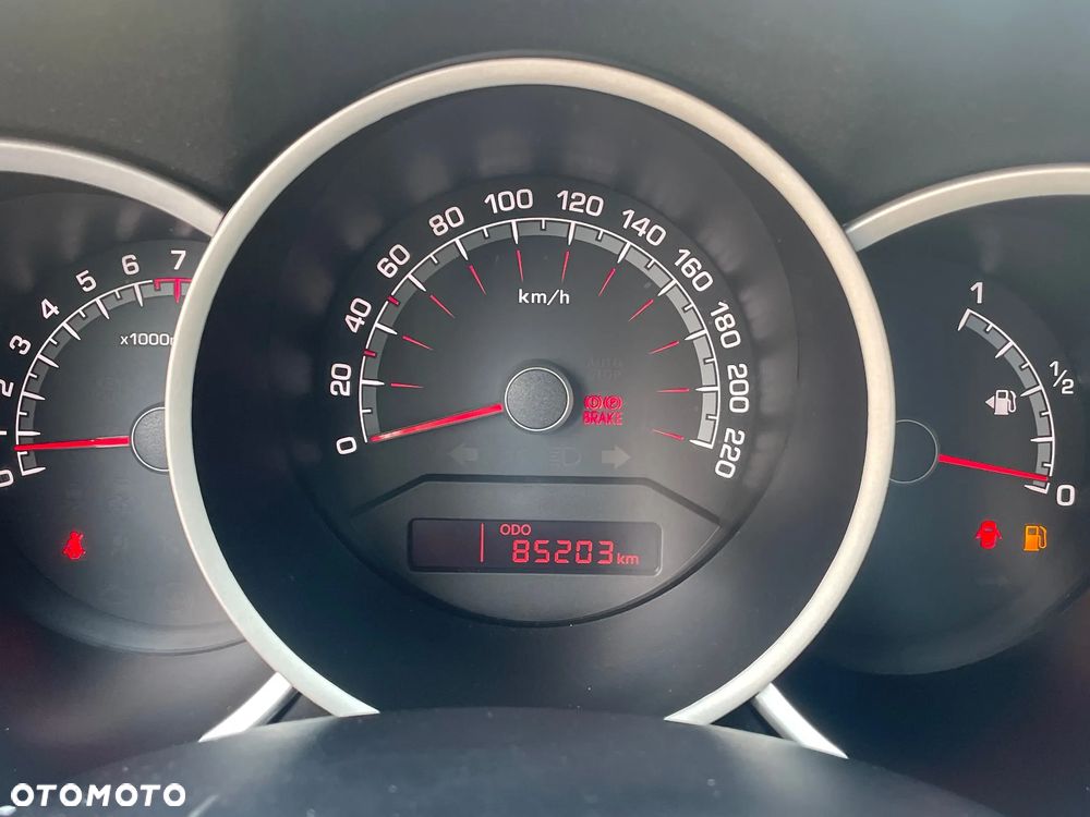 Kia Venga - 15