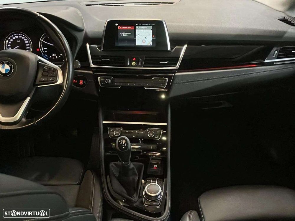 BMW 216 Active Tourer - 10