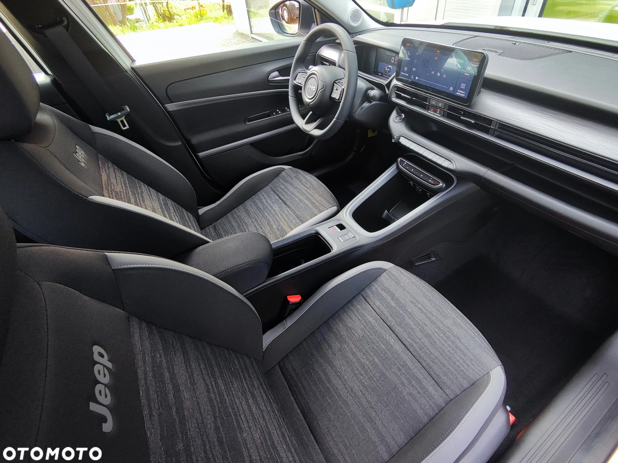 Jeep Avenger 1.2 T3 mHEV Longitude FWD eDCT6 - 18