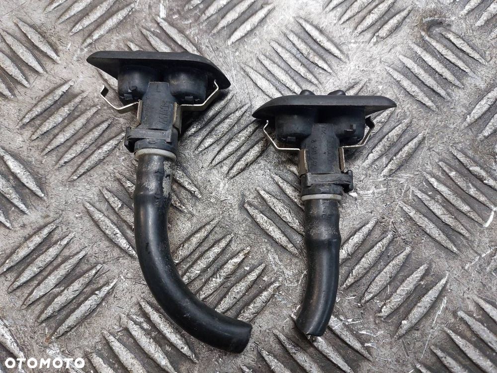 SPRYSKIWACZ LAMPY LEWY + PRAWY KOMPLET BMW E39 8360661 8360662 - 2