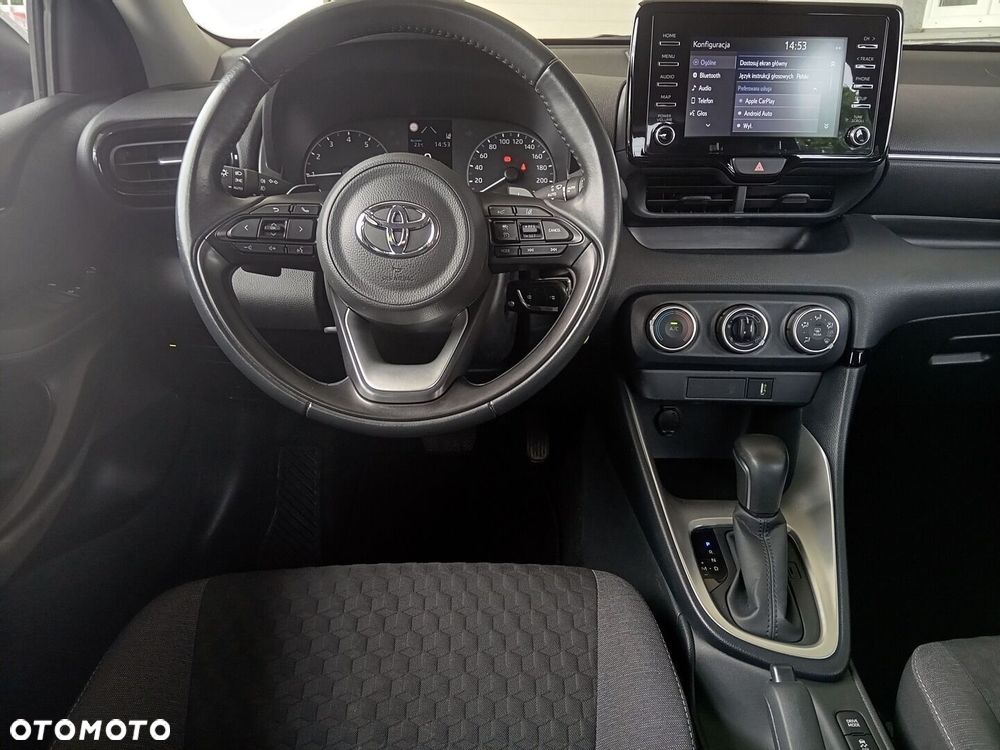 Toyota Yaris 1.5 Comfort CVT - 12