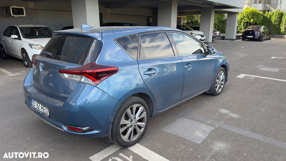 Toyota Auris - 4