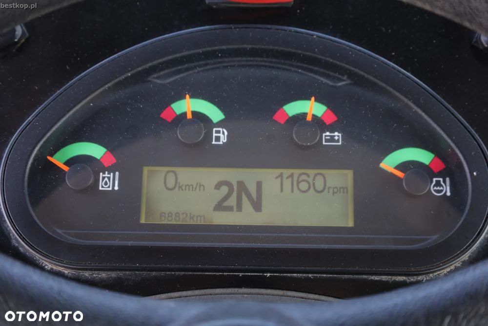 Caterpillar CAT 906M - 33