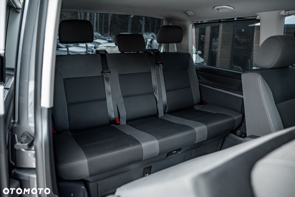 Volkswagen Multivan - 27