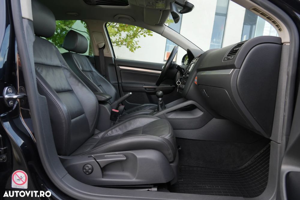 Volkswagen Jetta 2.0 TDI DPF Highline - 16