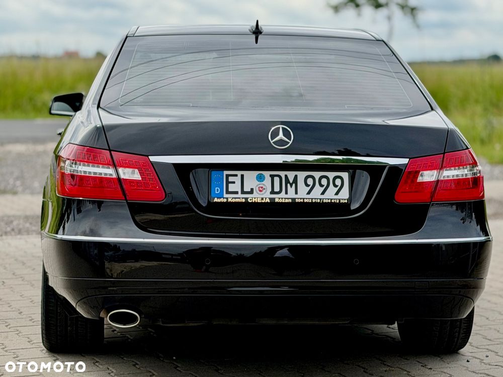 Mercedes-Benz Klasa E 200 CGI BlueEFFICIENCY Automatik Avantgarde - 34