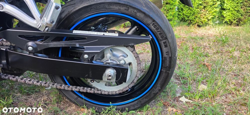 Suzuki GSX - 20