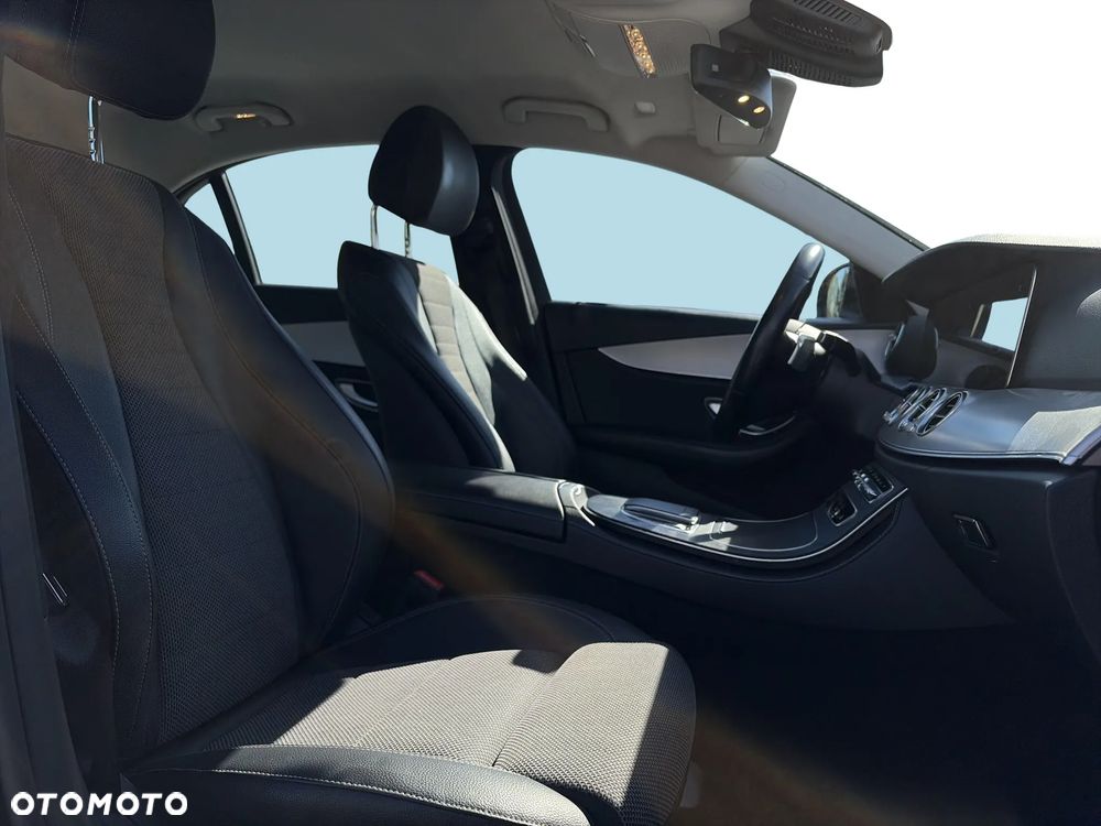 Mercedes-Benz Klasa E 200 d Avantgarde - 18