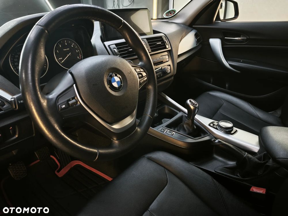 BMW Seria 1 118d DPF Edition Sport - 16