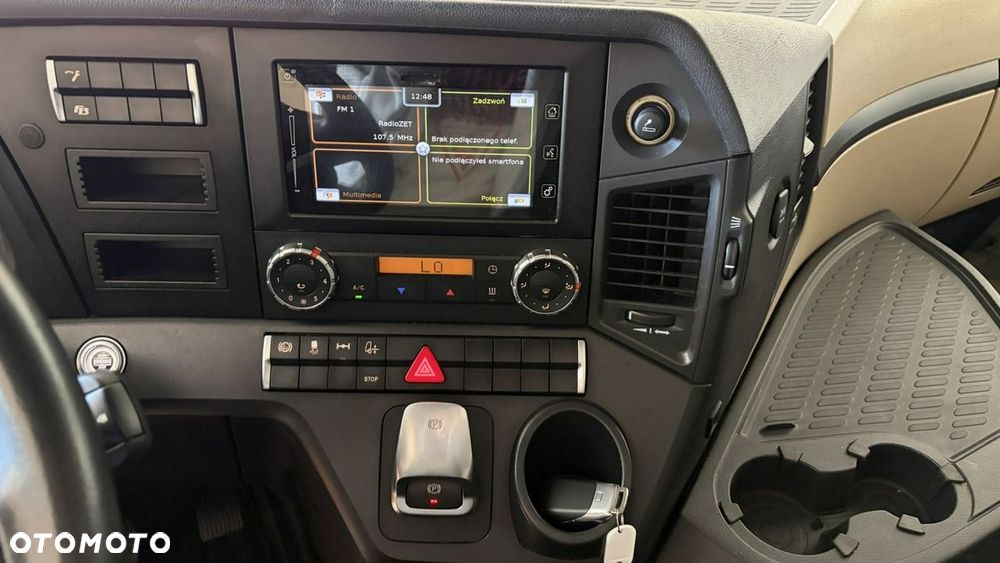 Mercedes-Benz Actros - 19