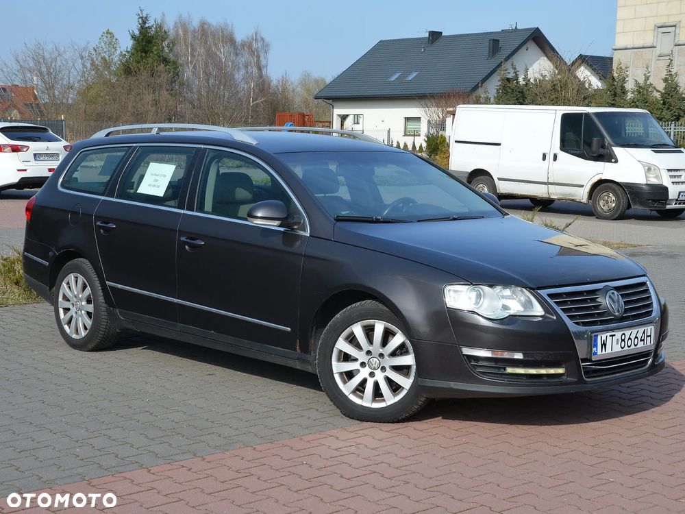 Volkswagen Passat - 1
