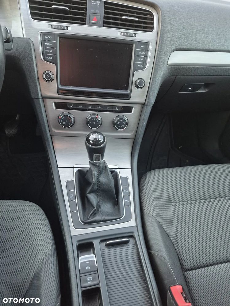 Volkswagen Golf - 8