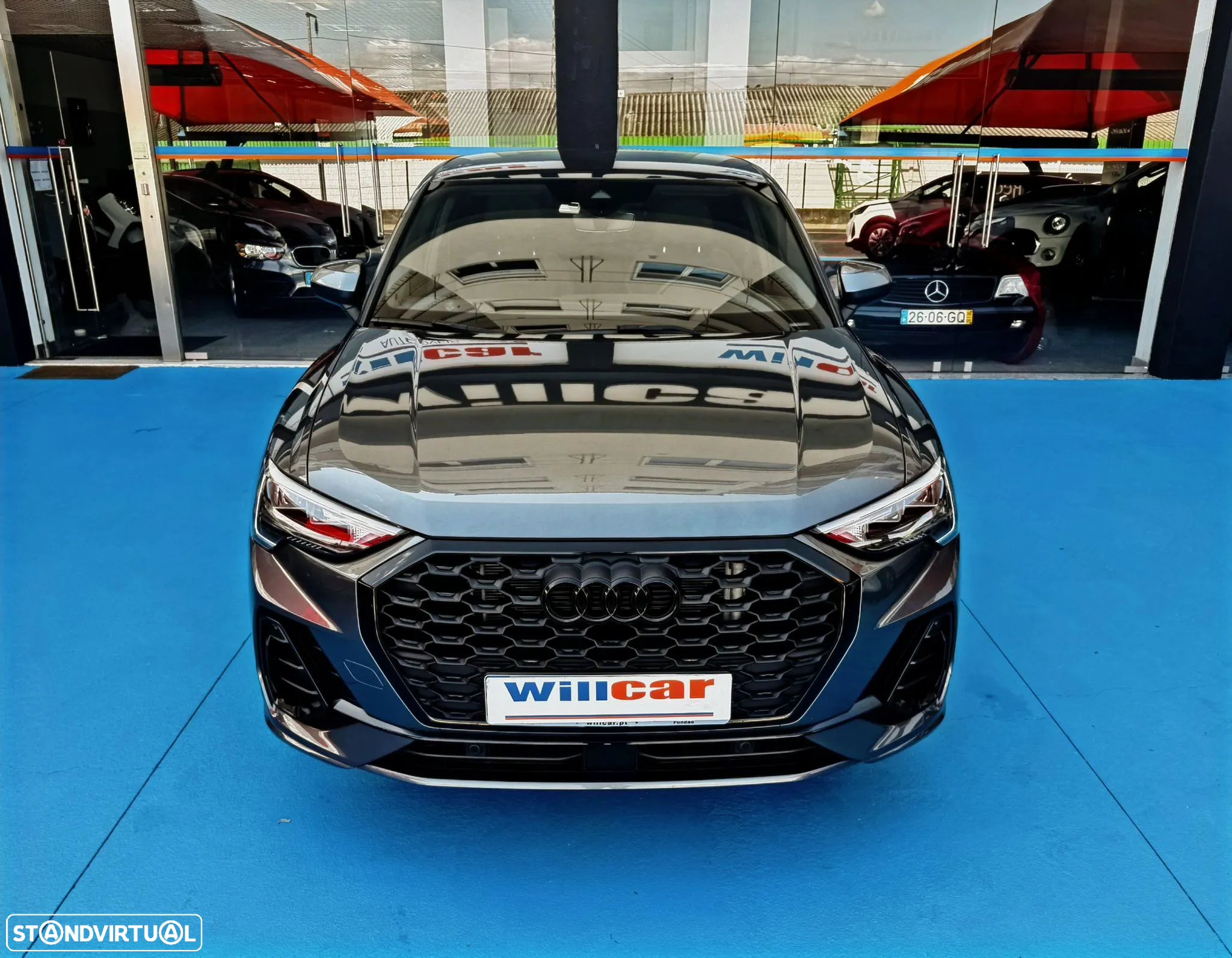 Audi Q3 Sportback 45 TFSIe S line S tronic - 2