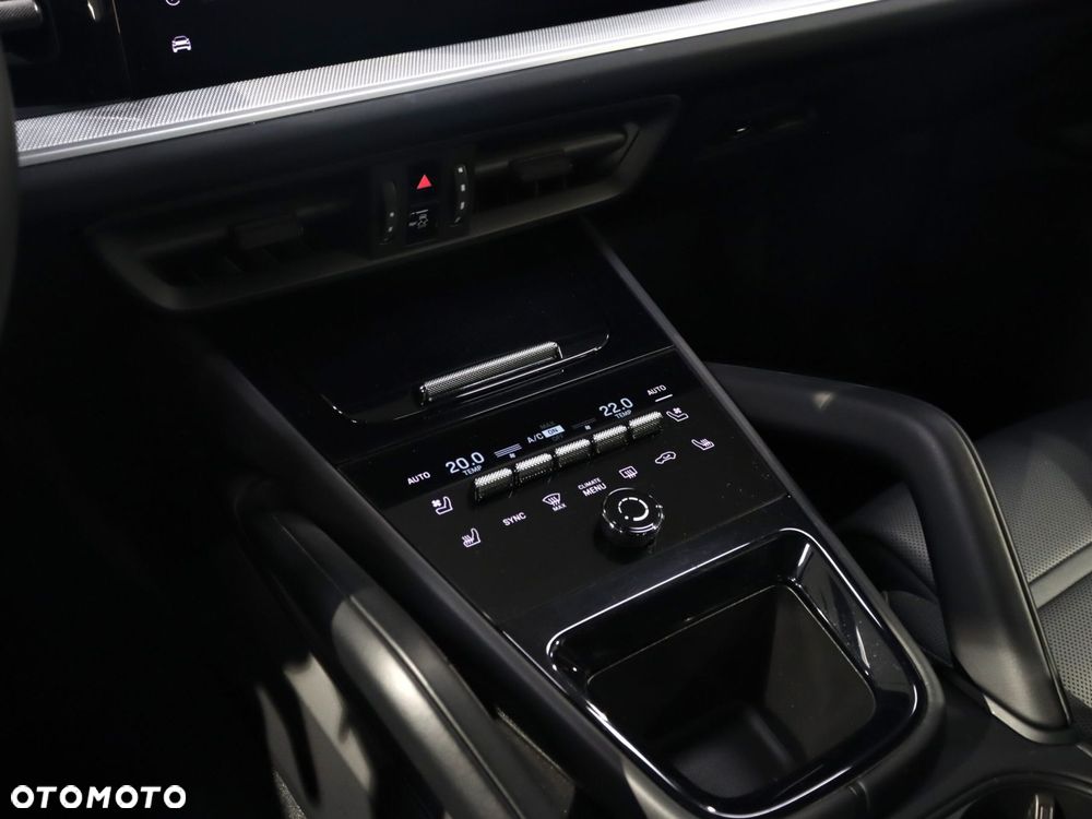 Porsche Cayenne Standard - 26