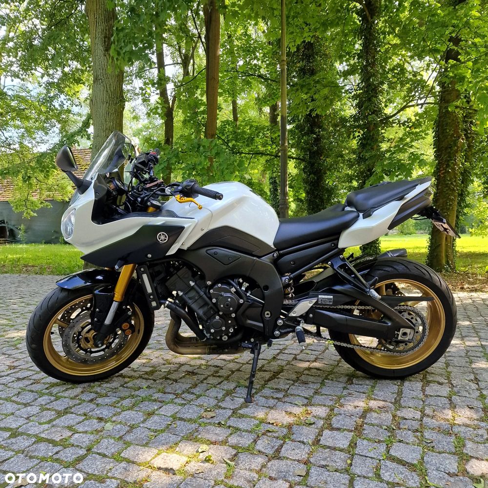 Yamaha FZ8 - 1