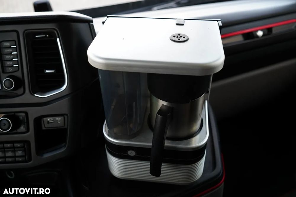 Scania S 580 / V8 / EDIȚIE LIMITATĂ ORIGINALĂ / NR. 010 / RETARDER / I-PARK COOL / AER COMPLET MATIC / PIELE / EXPRESS / - 33