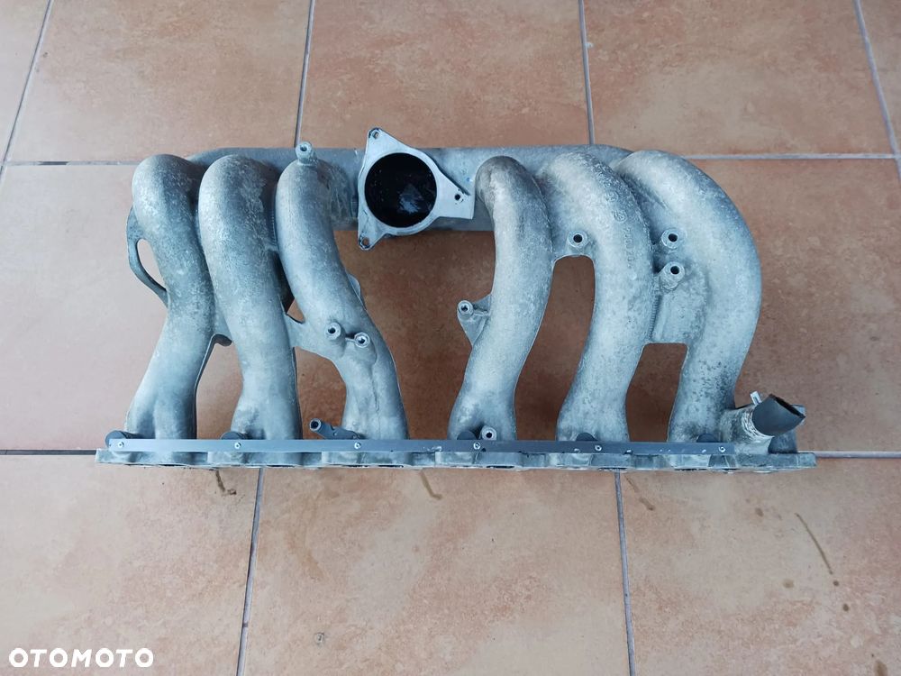 Kolektor ssący Mercedes E Klasa W211 3.2cdi r6 A6480900037 - 1