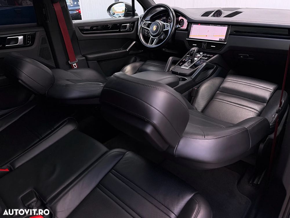 Porsche Cayenne Coupe Tiptronic S Platinum Edition - 23