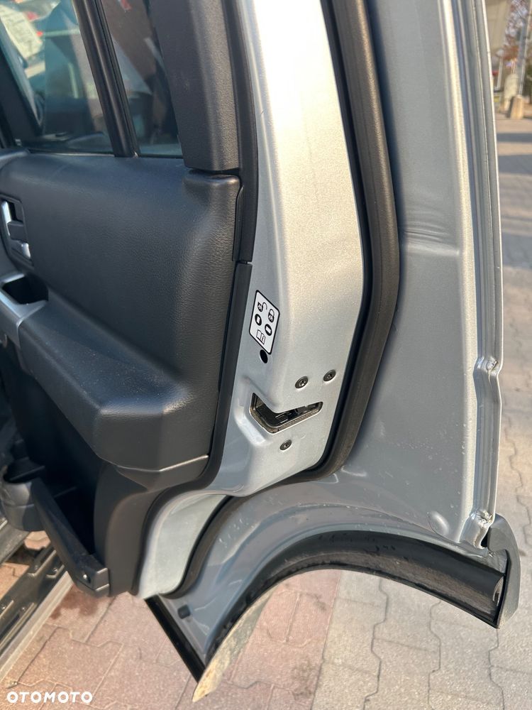 Land Rover Discovery - 38